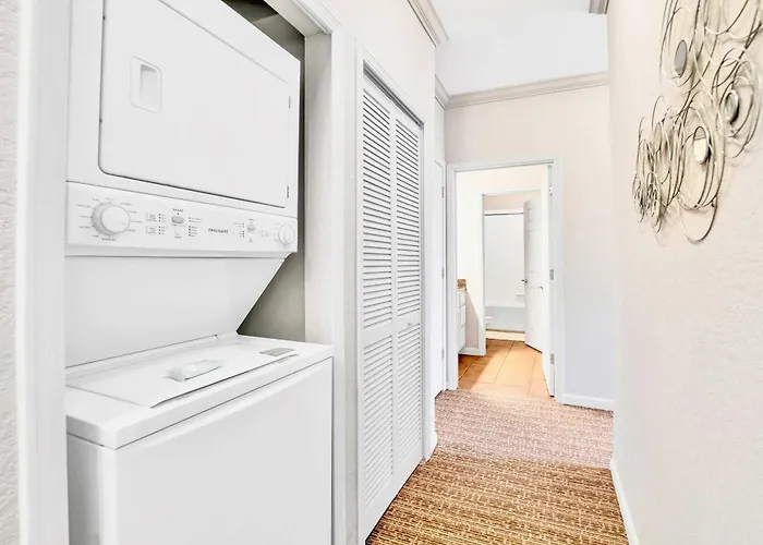 Stunning 3Br Near Disney - Pool And Hot Tub!