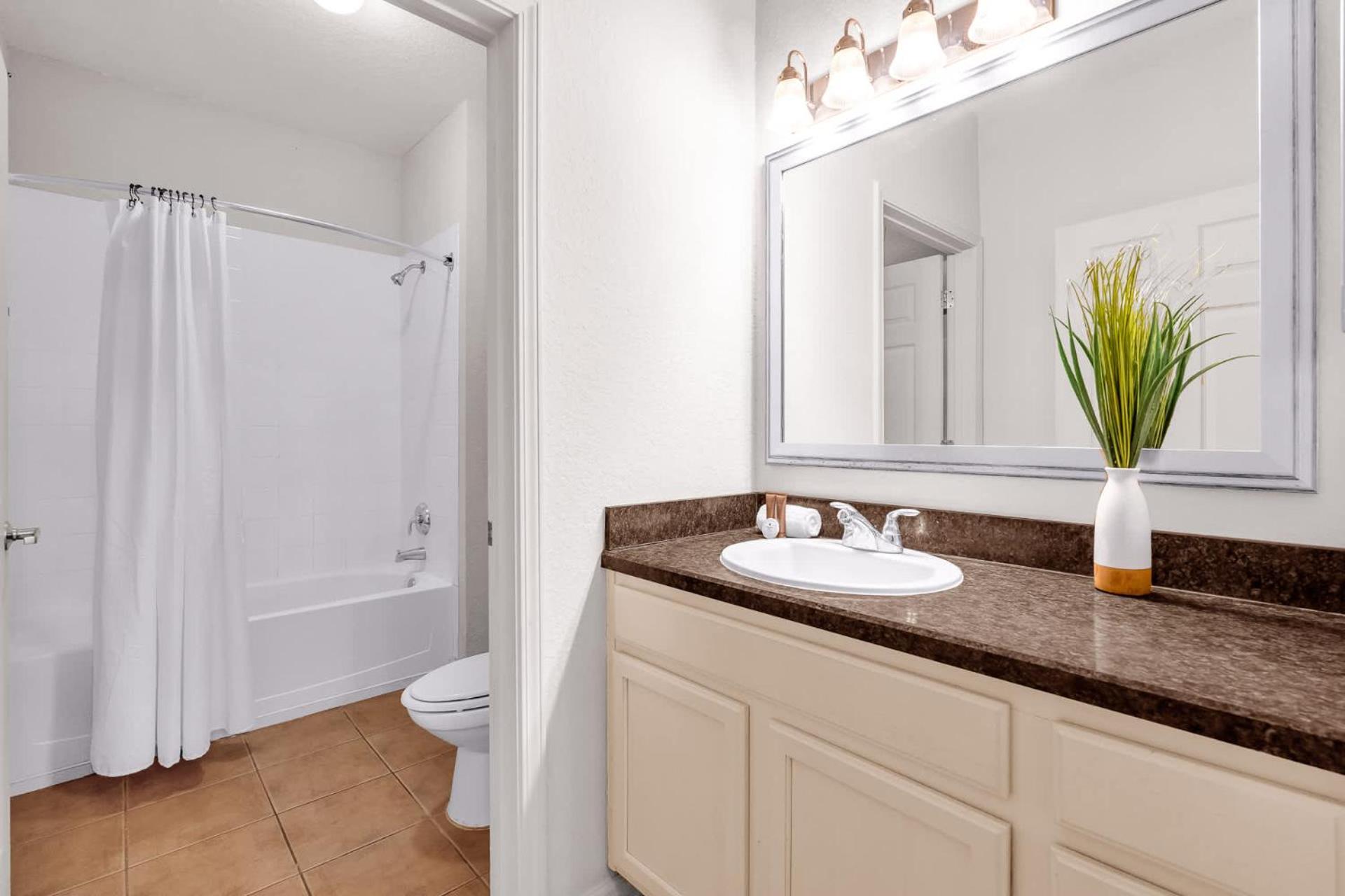 Holiday home Stunning 3br Near - Pool And Hot Tub! Orlando