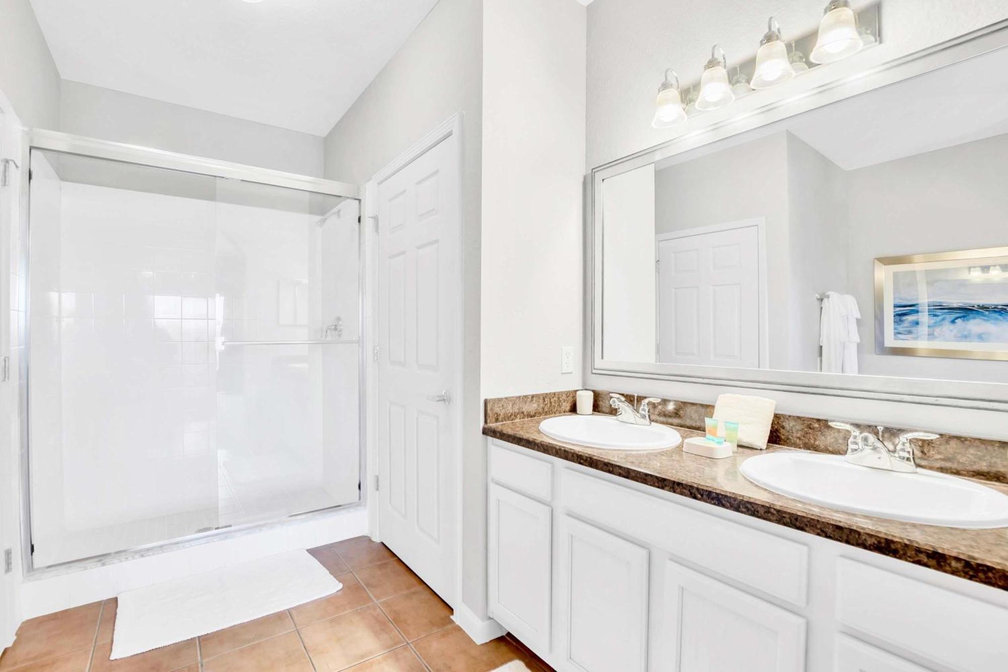 Stunning 3br Near - Pool And Hot Tub! Holiday home *
